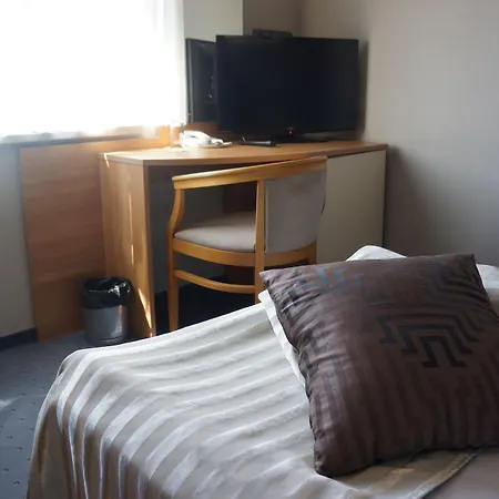 Triada Hotel