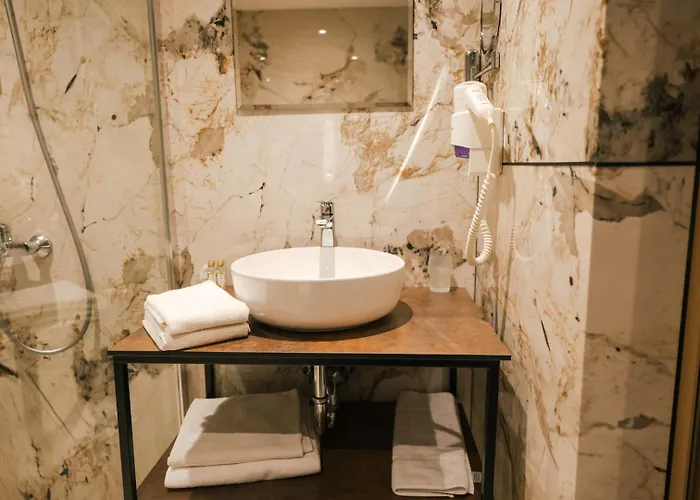 Triada 4* סופיה