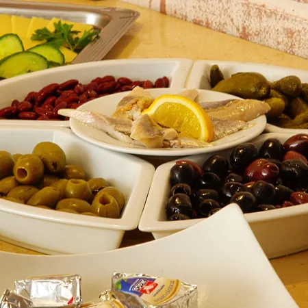 Triada 4* סופיה